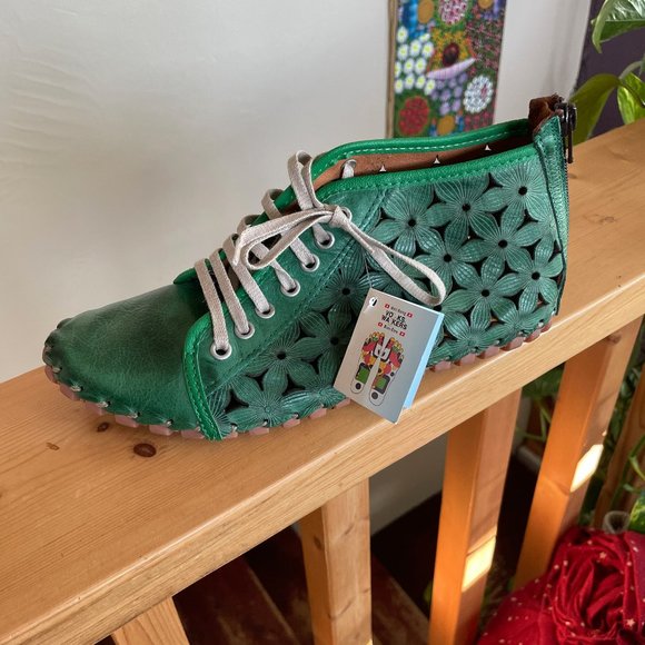 Volks Walkers Dark Green - Picture 3 of 7